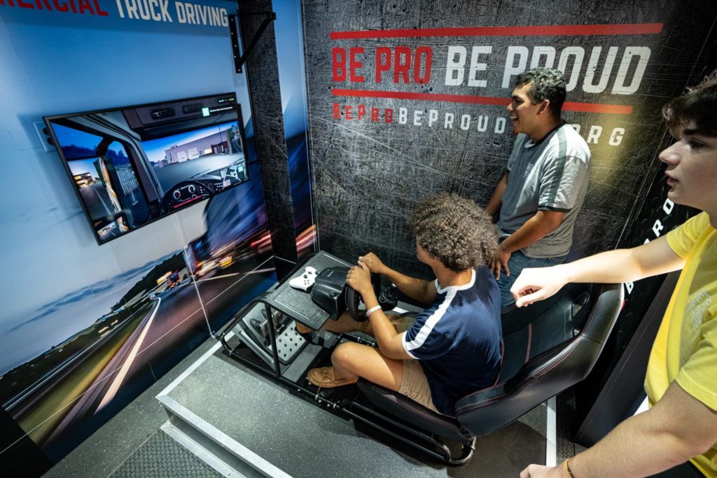 Commercial Truck Driving Simulator
